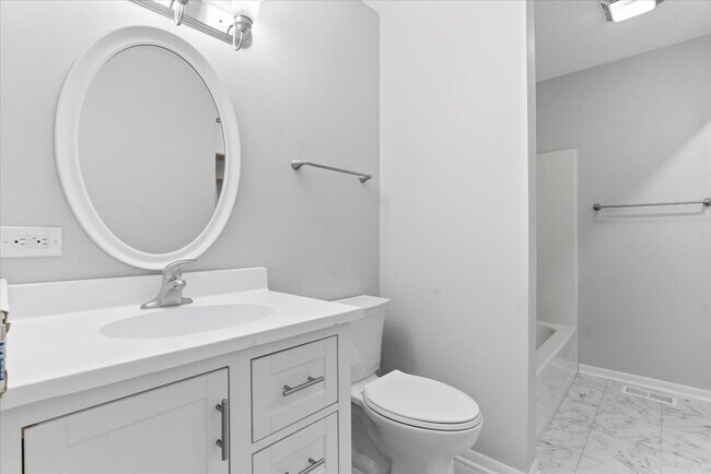 Building Photo - 37446 E Park Ln