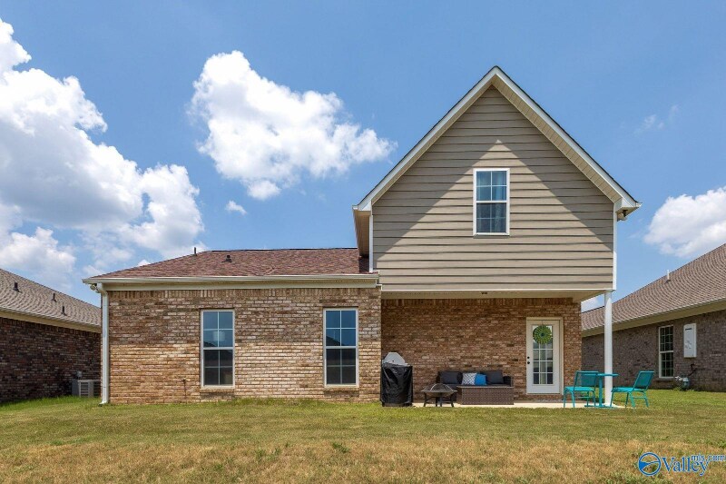 Building Photo - 15695 Landview Ln