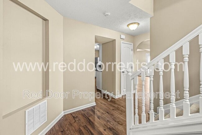Building Photo - 6114 Pebblebrooke Rd