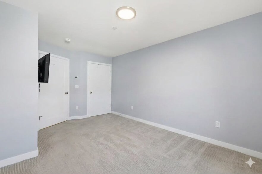 Building Photo - 34 Mill Commons Dr