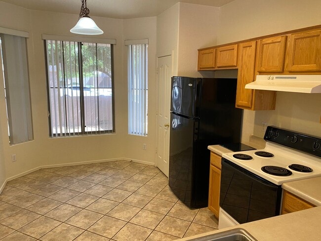 Building Photo - Gilbert 4Bed-2Bath Single Story House for Rent - RV Gate