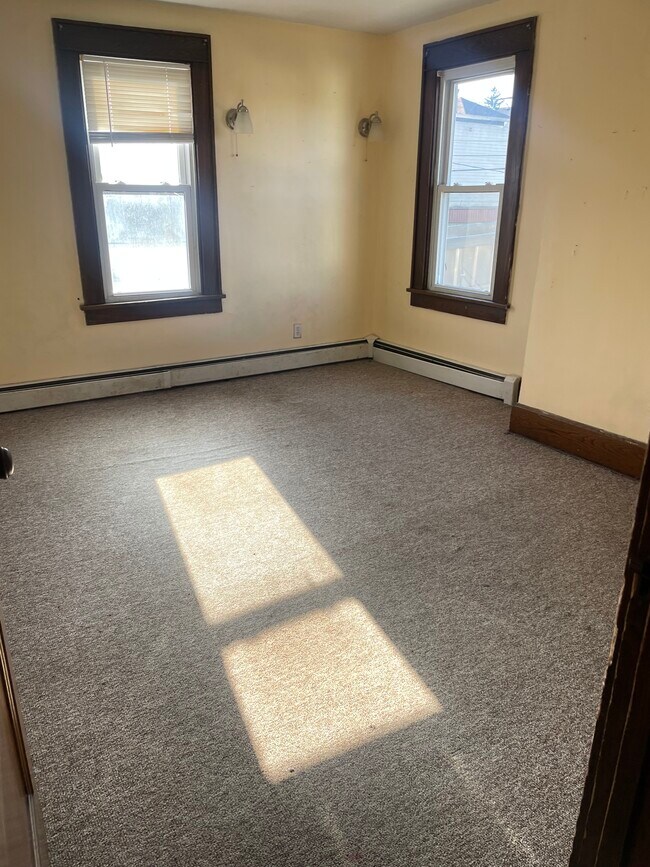 Building Photo - 459 Brockway Ave