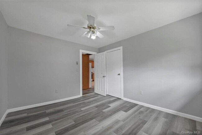 Building Photo - 35 Peddler Hill Rd