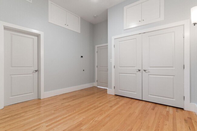 Building Photo - 771 Tremont St