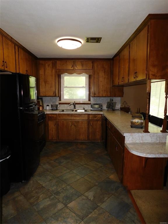 Building Photo - 1203 Oates Rd