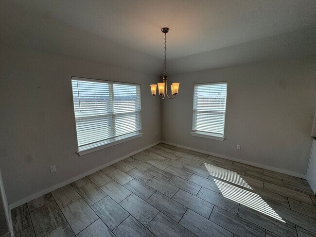 Building Photo - 4401 Havanna