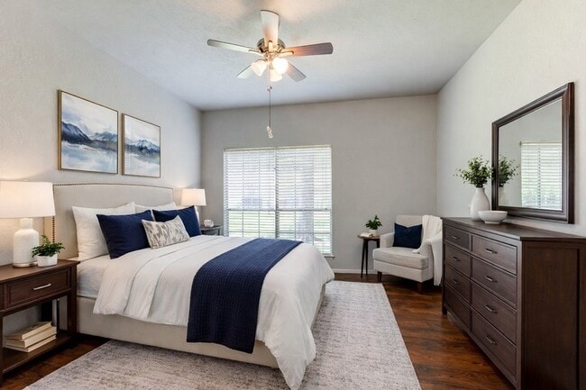 Building Photo - 3140 Devonshire Dr