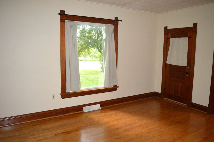 Building Photo - 5668 County Road A