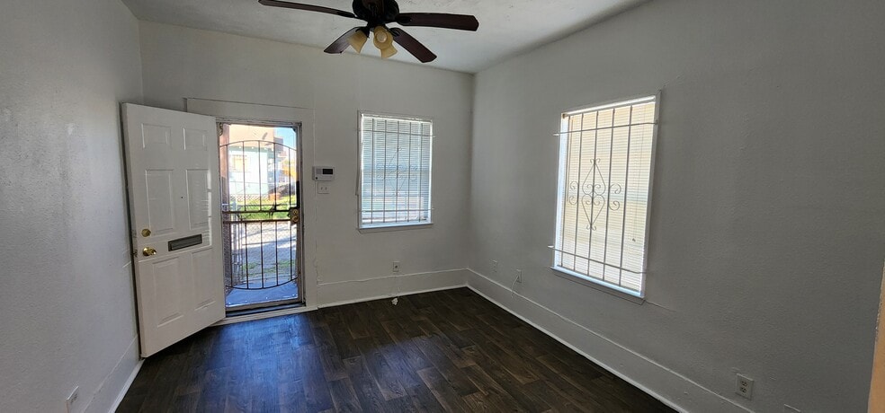 Living Room - 2301 Burkett St