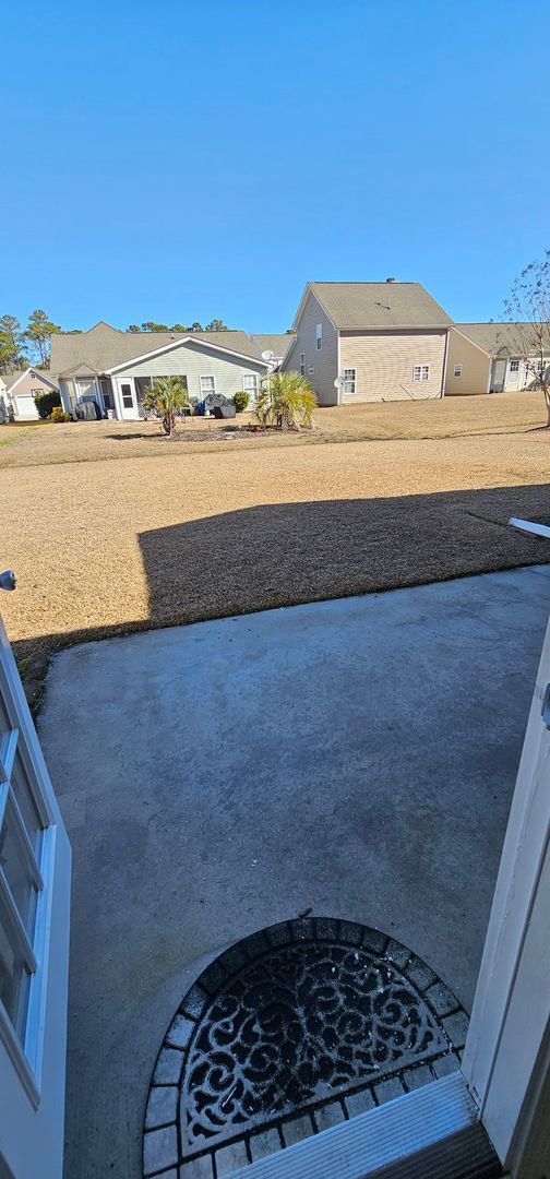 Building Photo - 3-Bedroom, 2-Bath Home with 2-Car Garage i...