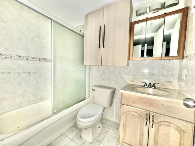 Building Photo - 4370 NW 11th St