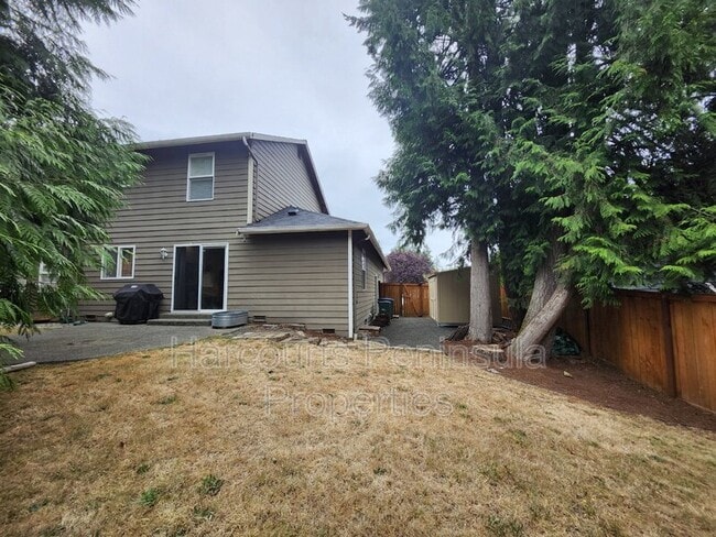 Building Photo - 8491 Covina Loop NE