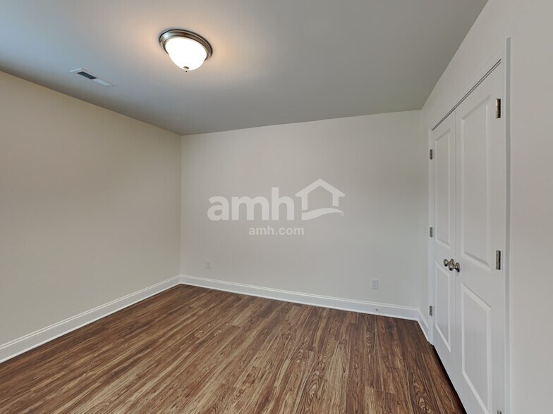 Building Photo - 1138 Bethany Dallas Dr