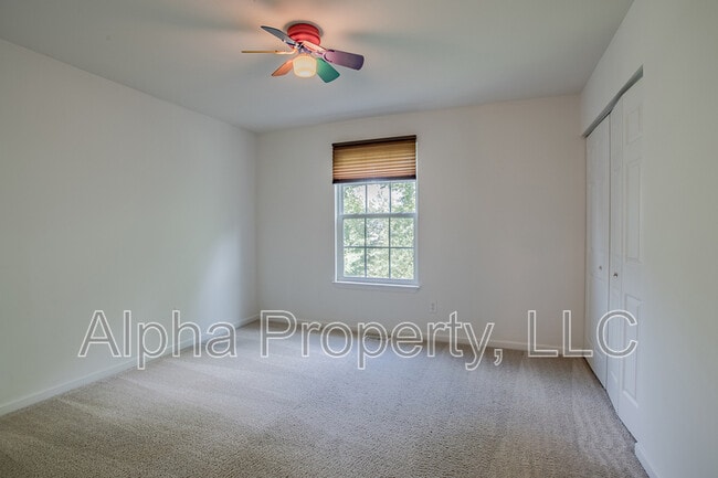 Building Photo - 11 Platte Ln