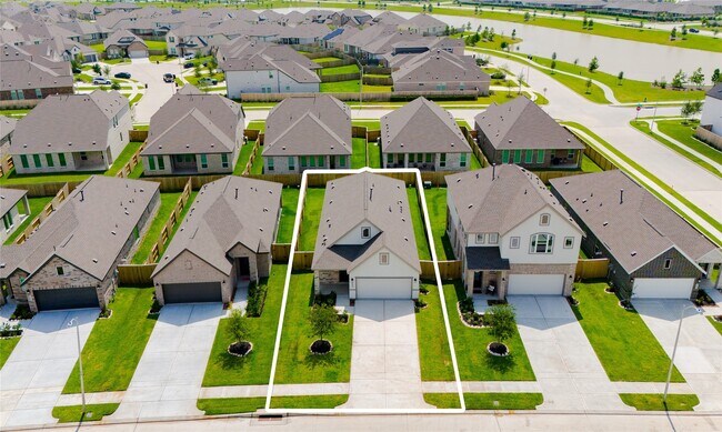 Building Photo - 6671 Iron Clover Dr