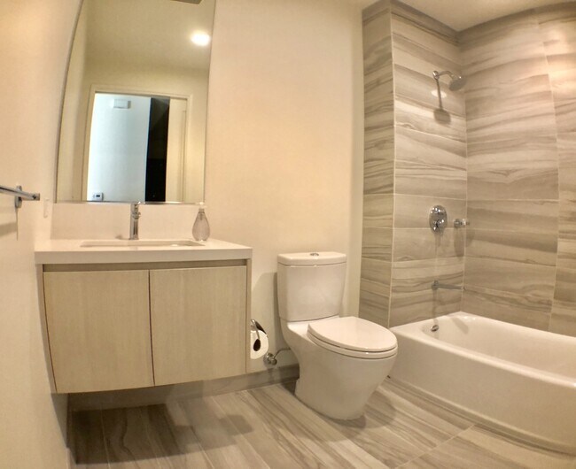 Building Photo - Very Unique Spacious Two Bedroom - Two bat...