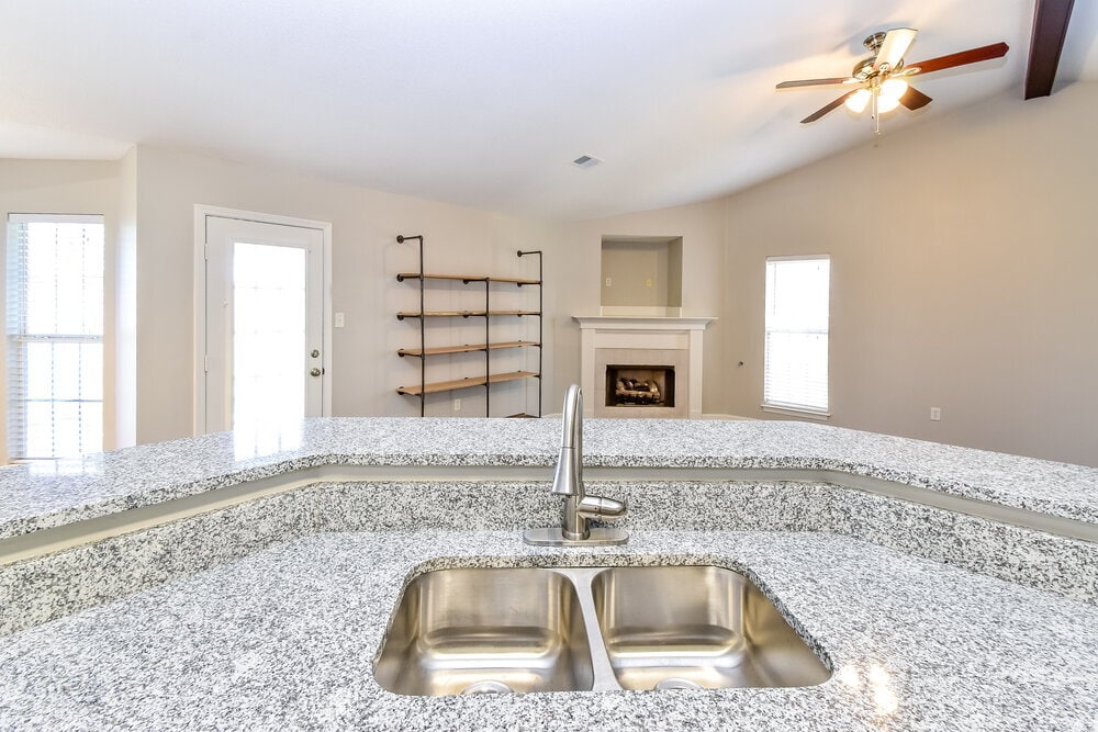 Building Photo - 7805 Jane Ayre Dr