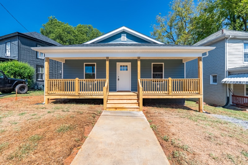 Building Photo - 2410 Poplar St