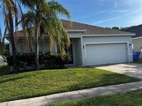 Building Photo - 1111 Hacienda Cir
