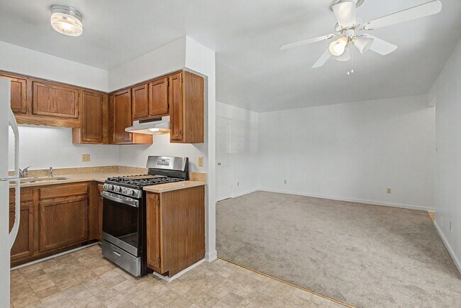 Building Photo - 15324 Warwick Blvd
