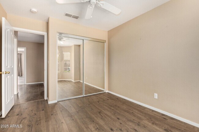 Building Photo - 2412 E Wescott Dr