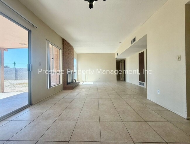 Building Photo - 2618 S Camino Seco