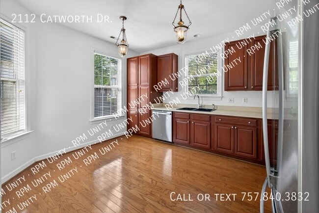 Building Photo - 2112 Catworth Dr