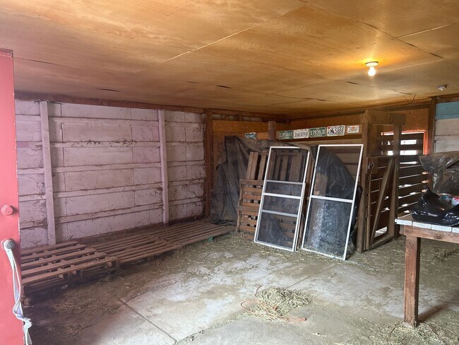 Building Photo - Calhan 3 bed, 2 bath house on 5.56 acres