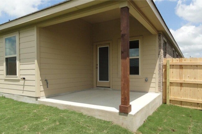 Building Photo - 5672 Corsica Loop