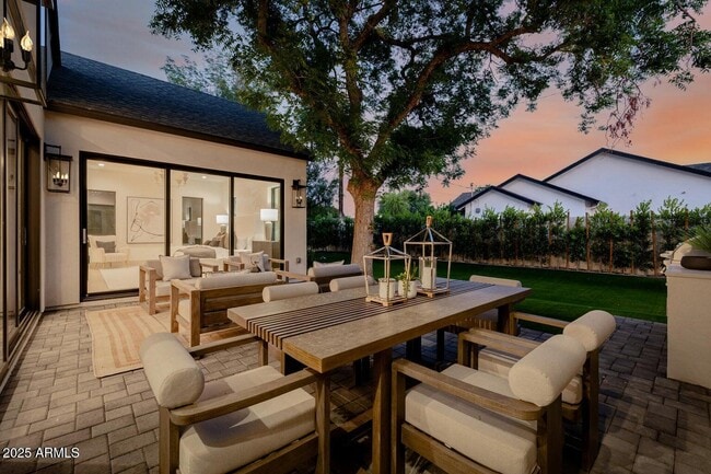 Building Photo - 3301 E Elm St