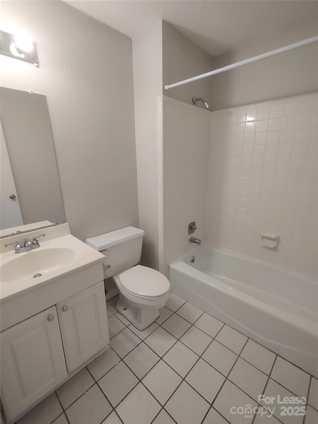 Building Photo - 5948 Deveron Dr