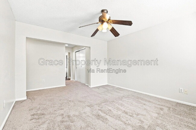 Building Photo - 5177 Pelican St
