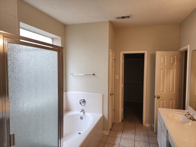 Building Photo - 5518 Morgan Park Ln