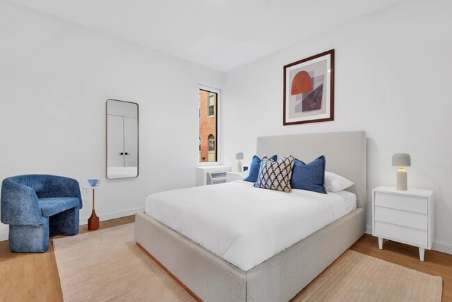 Building Photo - 328 Pacific Ave