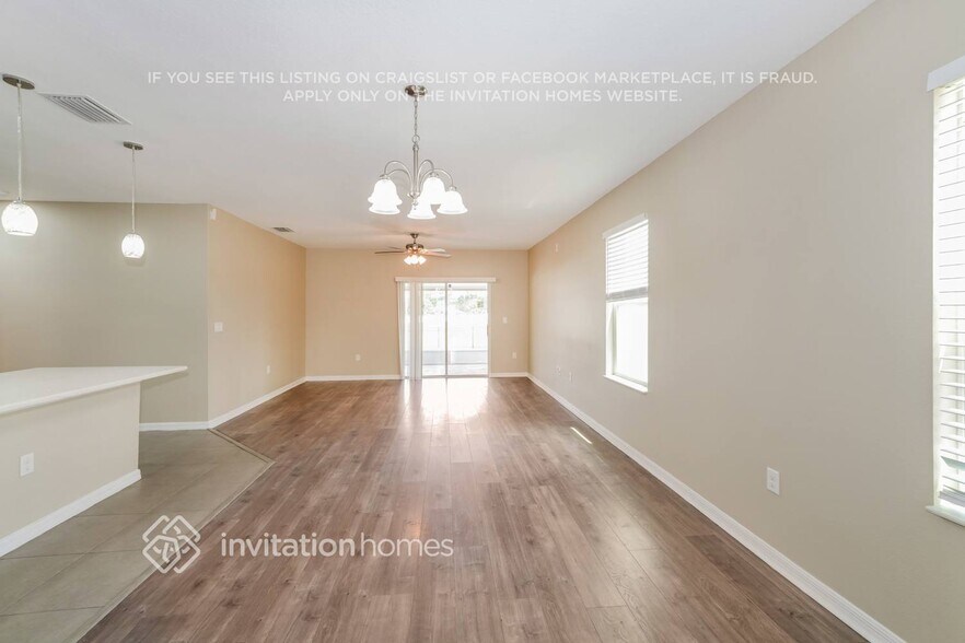 Building Photo - 10514 Whispering Hammock Dr