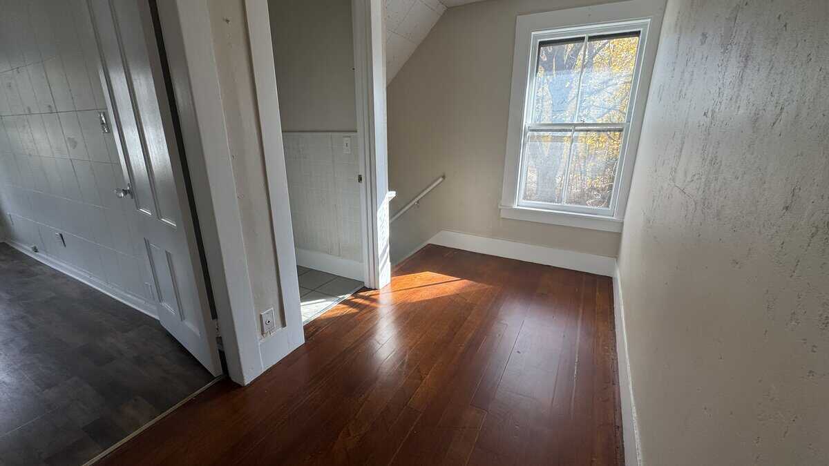 Building Photo - 34 Water Ln