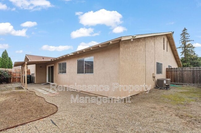 Building Photo - 1394 Pajaro Ave