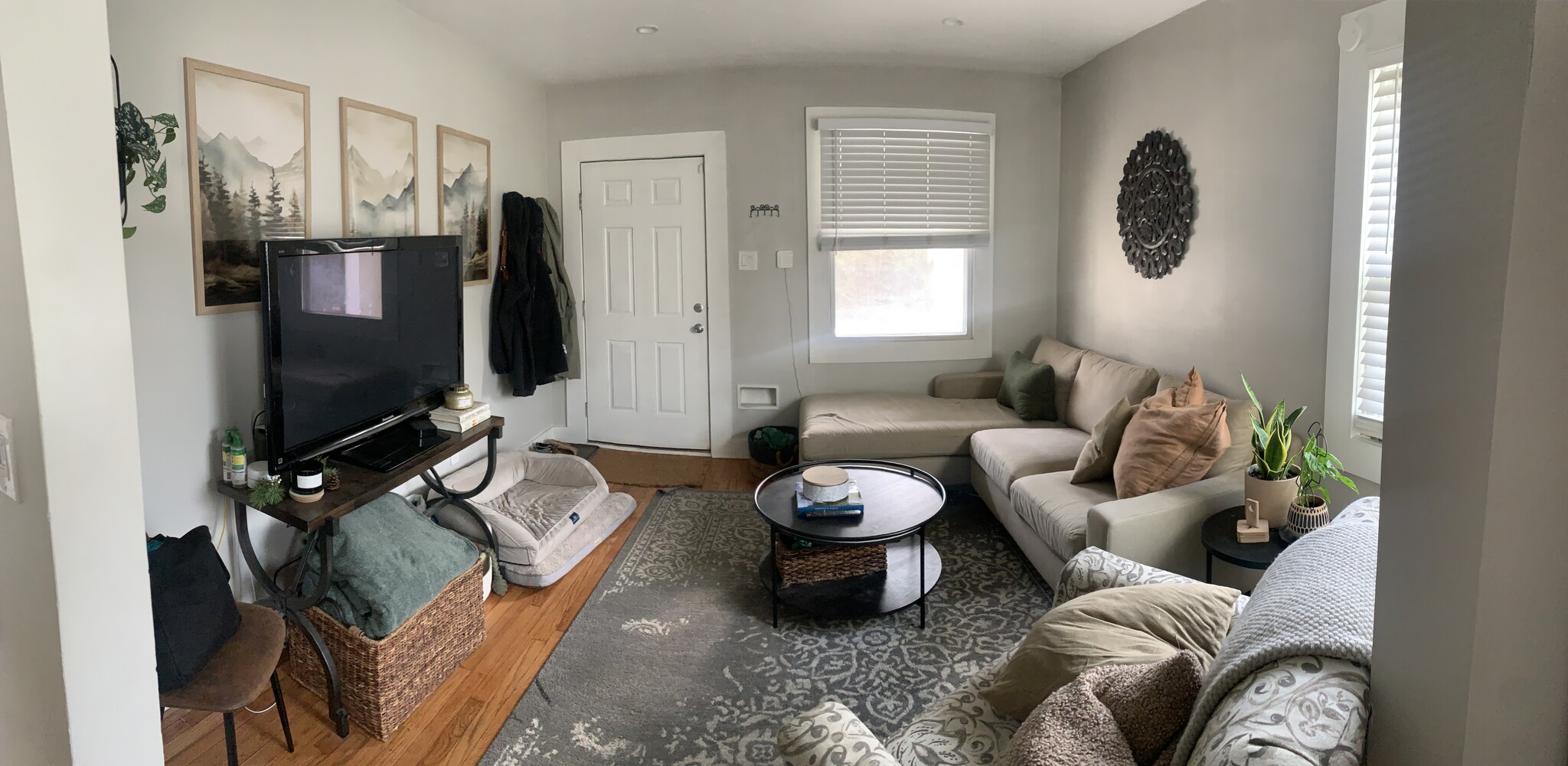 Living room - 2546 Duck Creek Rd