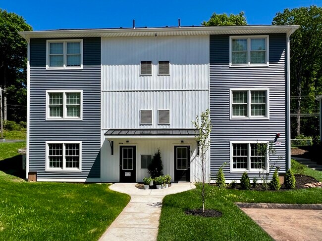 Building Photo - 179 Butternut St
