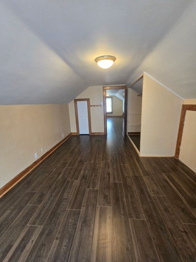 Building Photo - Four Bedroom Home Located on the Westside ...