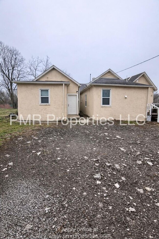 Building Photo - 516 S 16th St