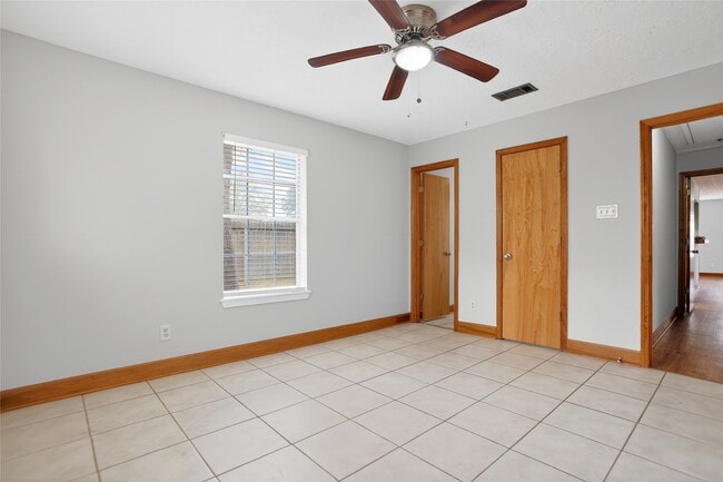 Building Photo - 601 Chateau Woods Pkwy Dr