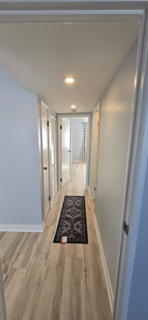 Building Photo - 9475 Bay Colony Dr