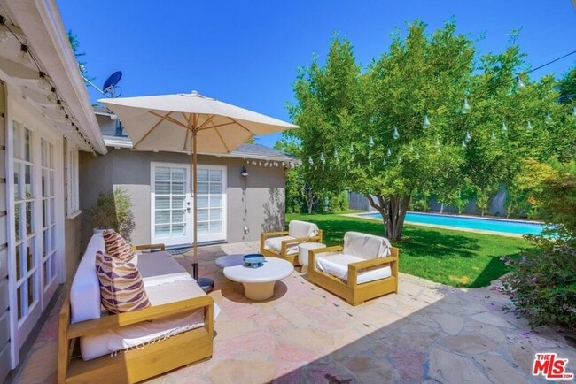 Building Photo - 12005 Hesby St