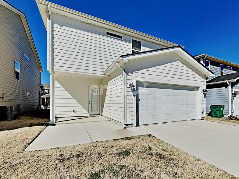 Building Photo - 4969 Chutney Dr