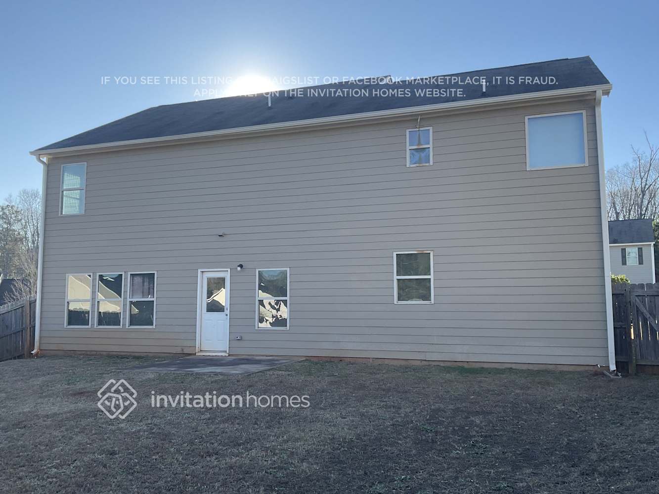 Building Photo - 440 Village Broad St