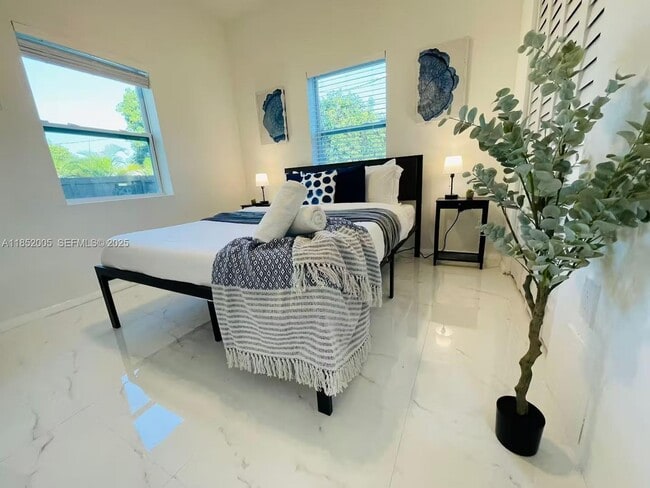 Building Photo - 1170 NW 142nd St