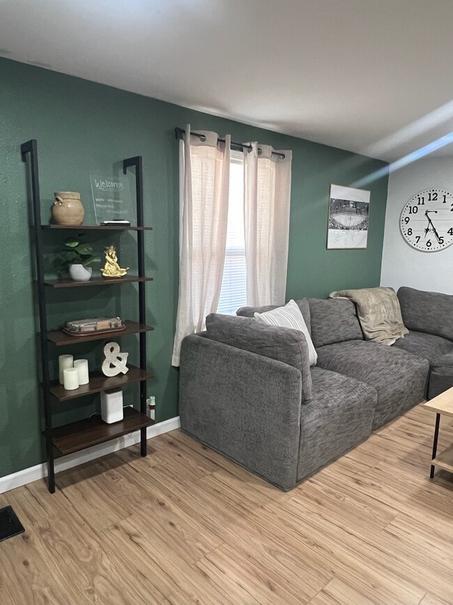 Building Photo - 1156 McKinley Ave