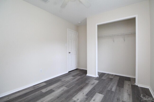 Building Photo - 8126 Crystal Wells Pl