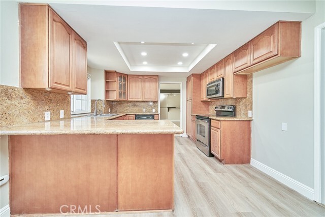 Building Photo - 44500 Los Caballos Rd